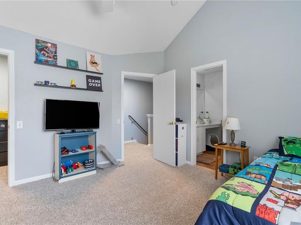 2301 Tawnyberry Ln, Chesapeake, VA 23325