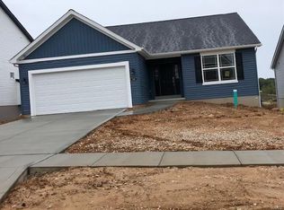 345 Valley Blf, Wentzville, MO 63385