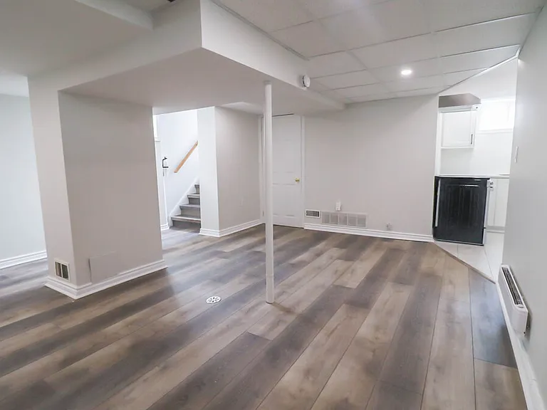 161 Louth St #3 — Photo 3