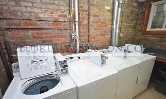 3 bed, 1.0 bath, $2,600 — Photo 4