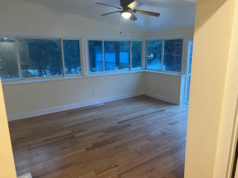 720 Main St — Photo 10