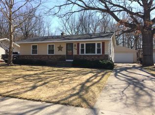 2358 Knollview St SW, Wyoming, MI 49519