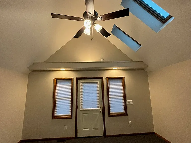 428 Cherry St — Photo 5