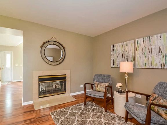 4th image of 6720 Roanoake Ct #6720