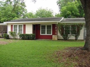 2202 Mimosa Ave, Victoria, TX 77901