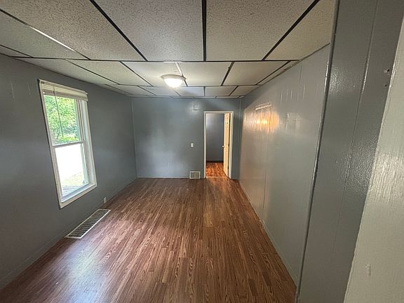 2nd image of 403 Wilson St #1