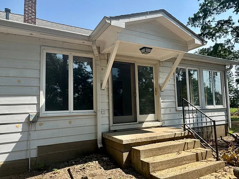 9219 N 100 W — Photo 2