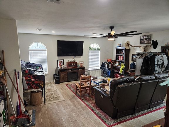 4th image of 541 Bakers Branch Rd