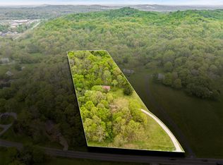 2484 Center Point Rd, Hendersonville, TN 37075