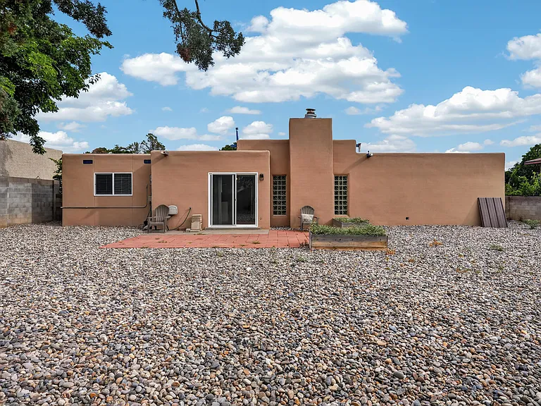 10501 Delicado Pl NE — Photo 24
