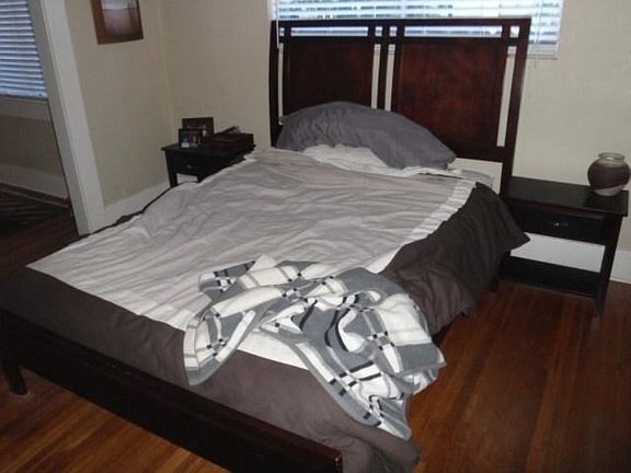 4th image of 1033 N Echo Ave
