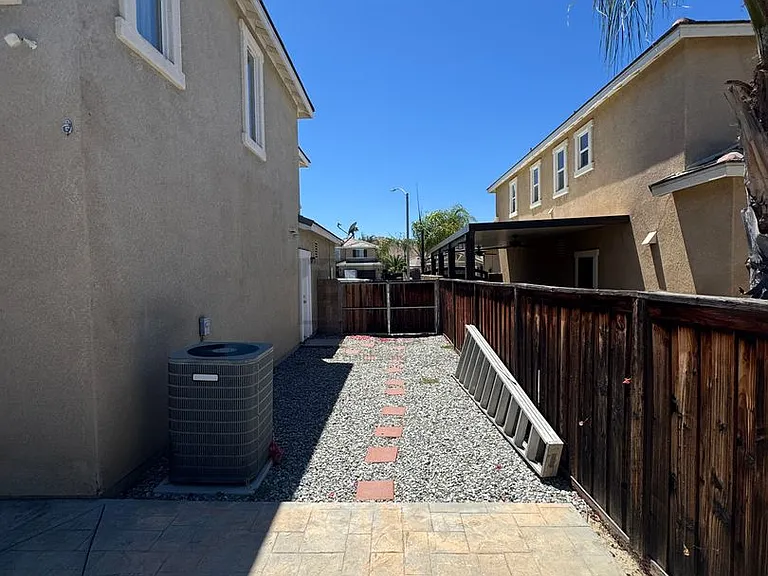 756 Conlon Dr — Photo 61