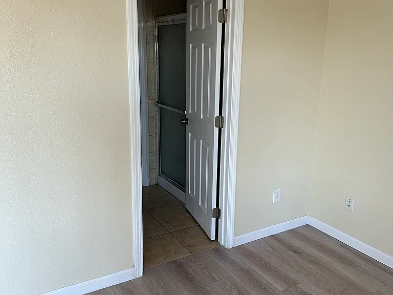 535 Marina Bay Pkwy #C — Photo 16
