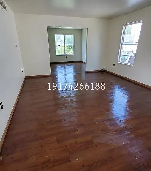 3035 N Ontario St — Photo 1