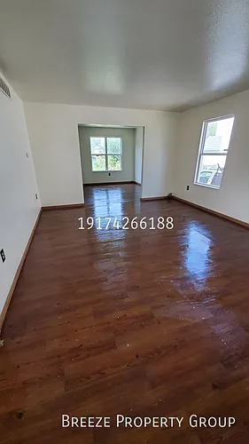 3035 N Ontario St Photo 1