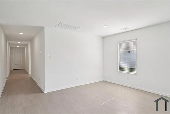 1629 Lercara Ln — Photo 31