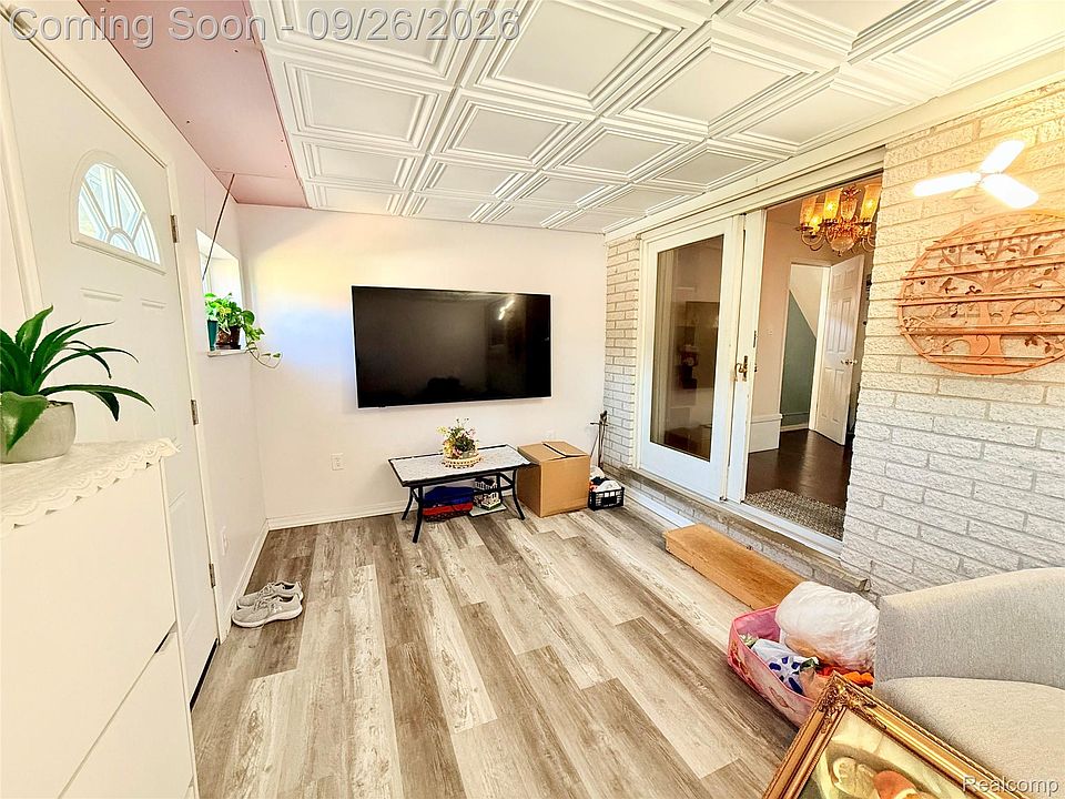 8485 Helen St, photo 20