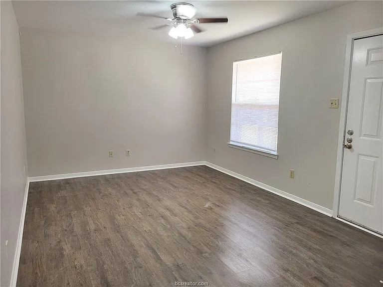 2905 Prairie Flower Cir #B — Photo 3