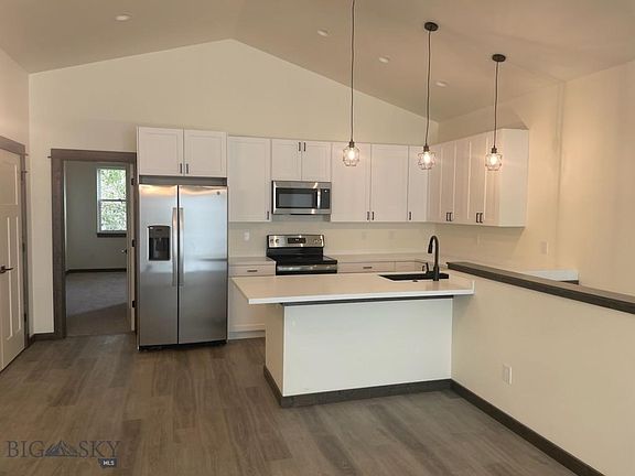 2nd image of 41 N Shore Dr #2