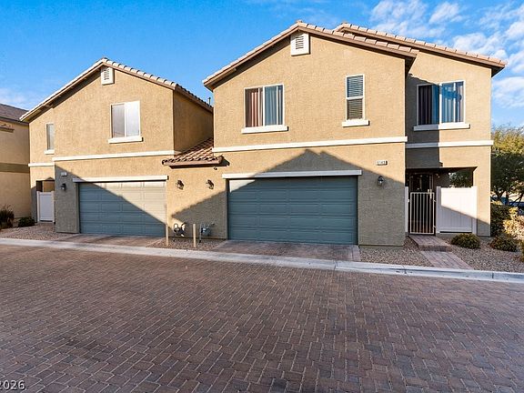 2nd image of 6149 Scarlet Leaf St