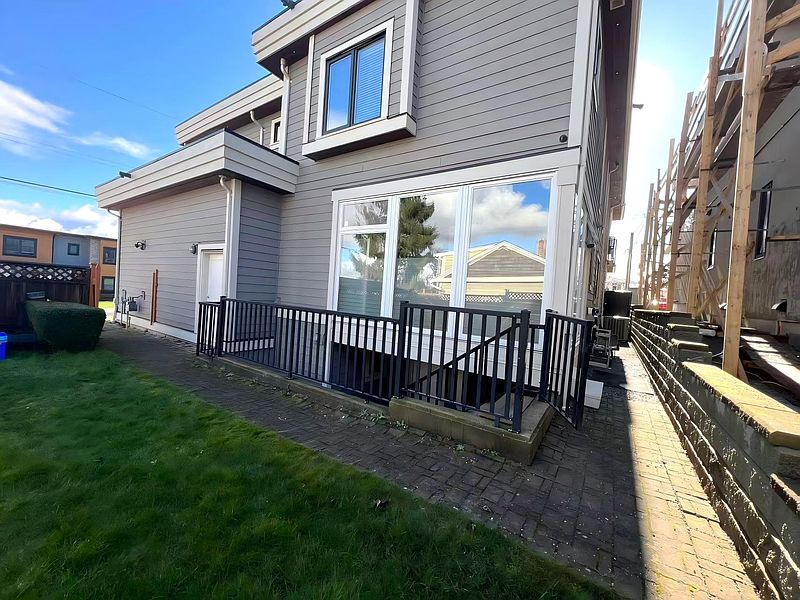 White Rock House for rent - 1 Bedroom — photo 10
