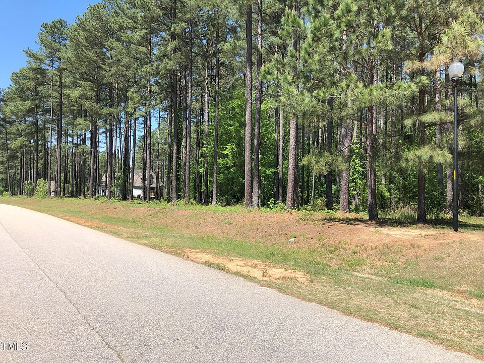 2nd image of 82 Wheeler Ct #81