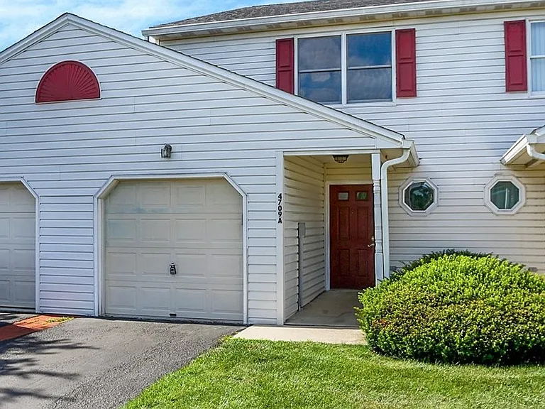 4709A Charles Rd — Photo 2