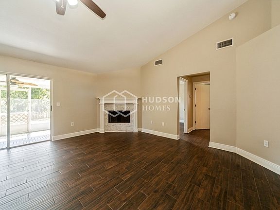 4th image of 3817 Creek Way Ct