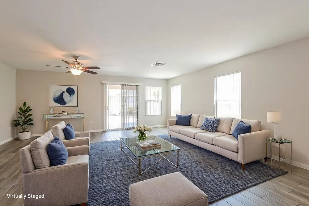 3 bed, 2.0 bath, 1800 sqft, $2,140 — Photo 3