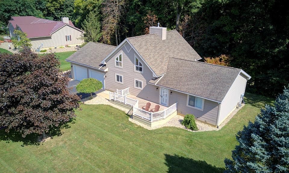 1st image of 299 Orchard Dr