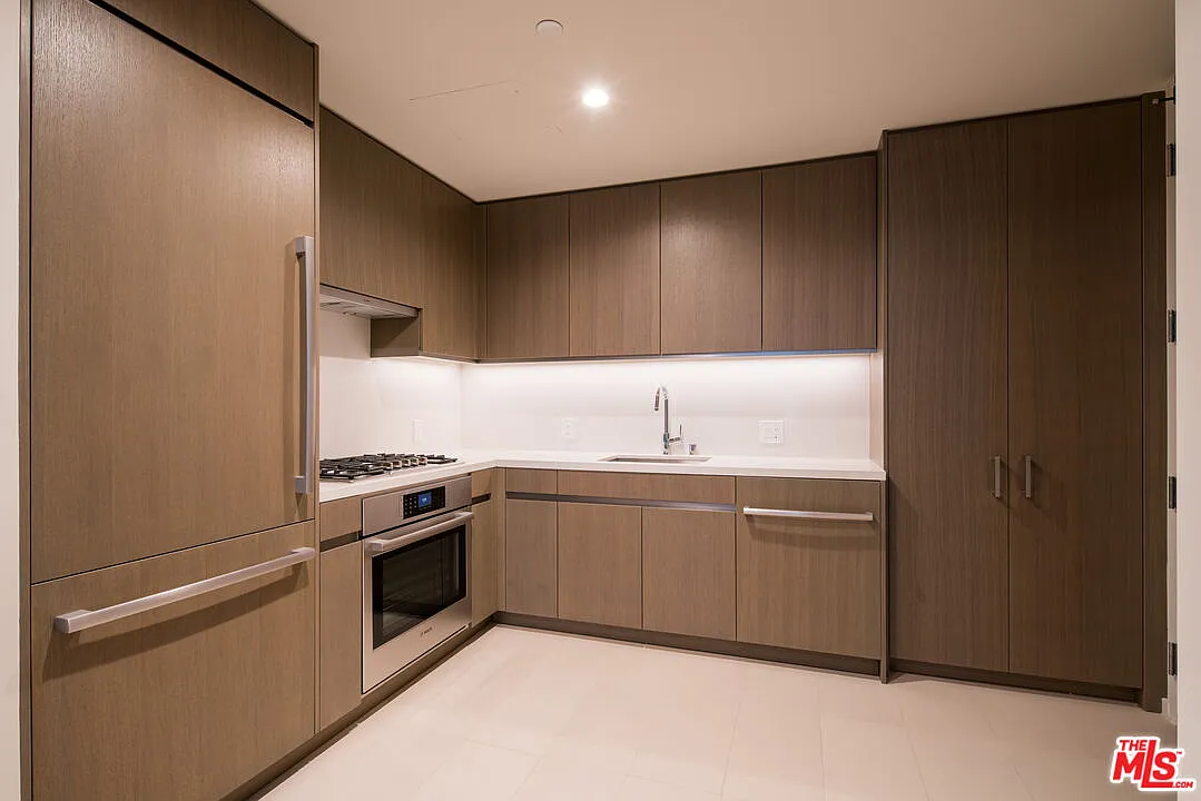 1 bed, 1.0 bath, 750 sqft, $3,100 — Photo 3
