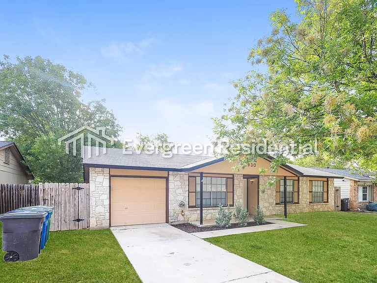 5930 Cliff Valley Dr — Photo 2