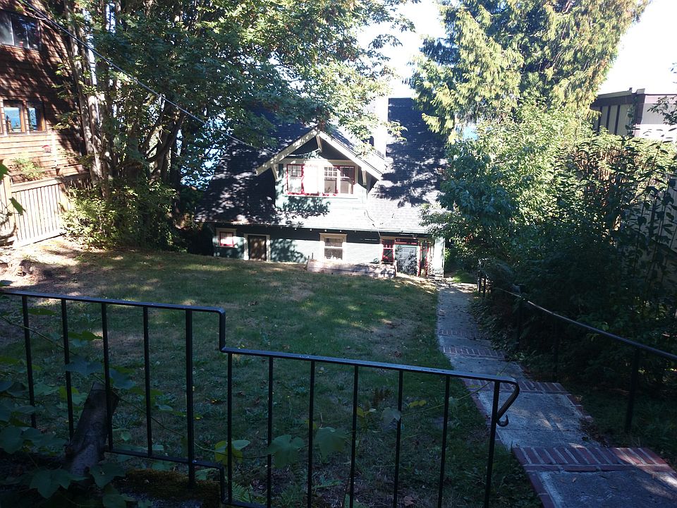 1st image of 2543 Shoreland Dr S