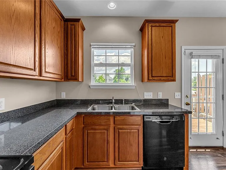3884 Tarrant Trace Cir — Photo 8
