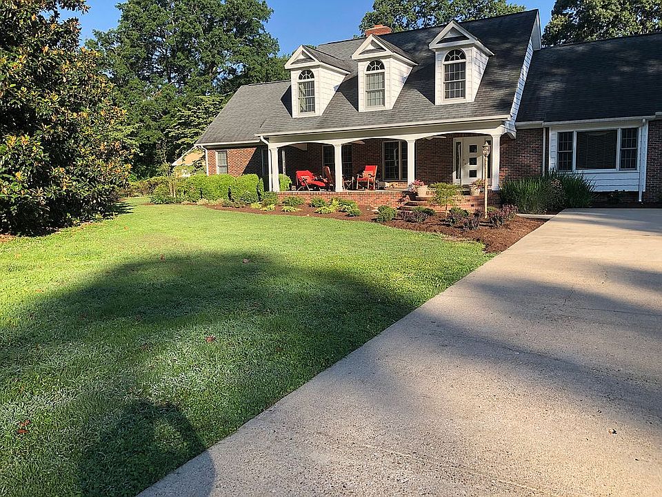 1st image of 529 Baden Ave