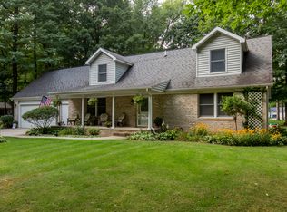 21606 Maple Glen Cir, Edwardsburg, MI 49112