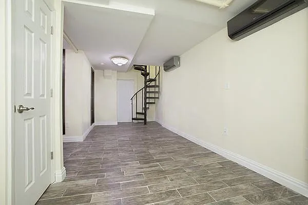 321 W 89th St #1 — Photo 25