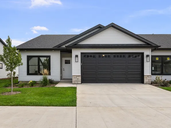 1867 Redbud Cir #103, Eldridge, IA 52748