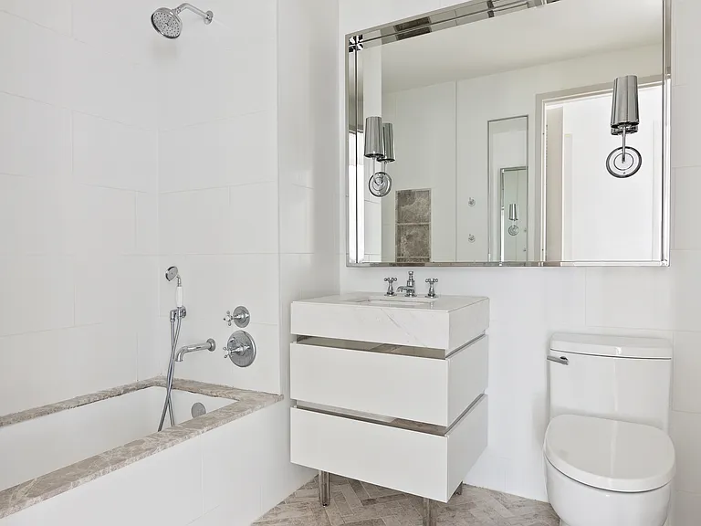 308 N 7th St #7B — Photo 6