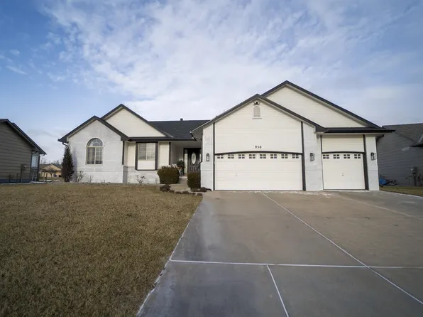 950 S Glenmoor St, Wichita, KS 67207