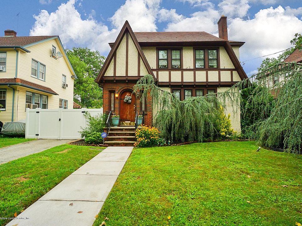 1st image of 21 Crystal Ave
