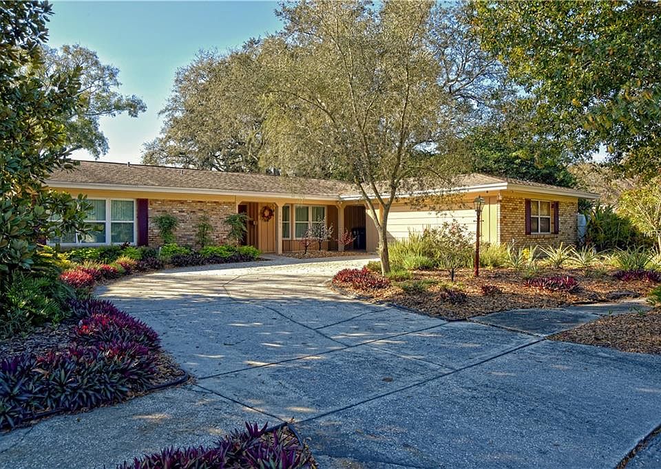 1st image of 10401 Butia Pl