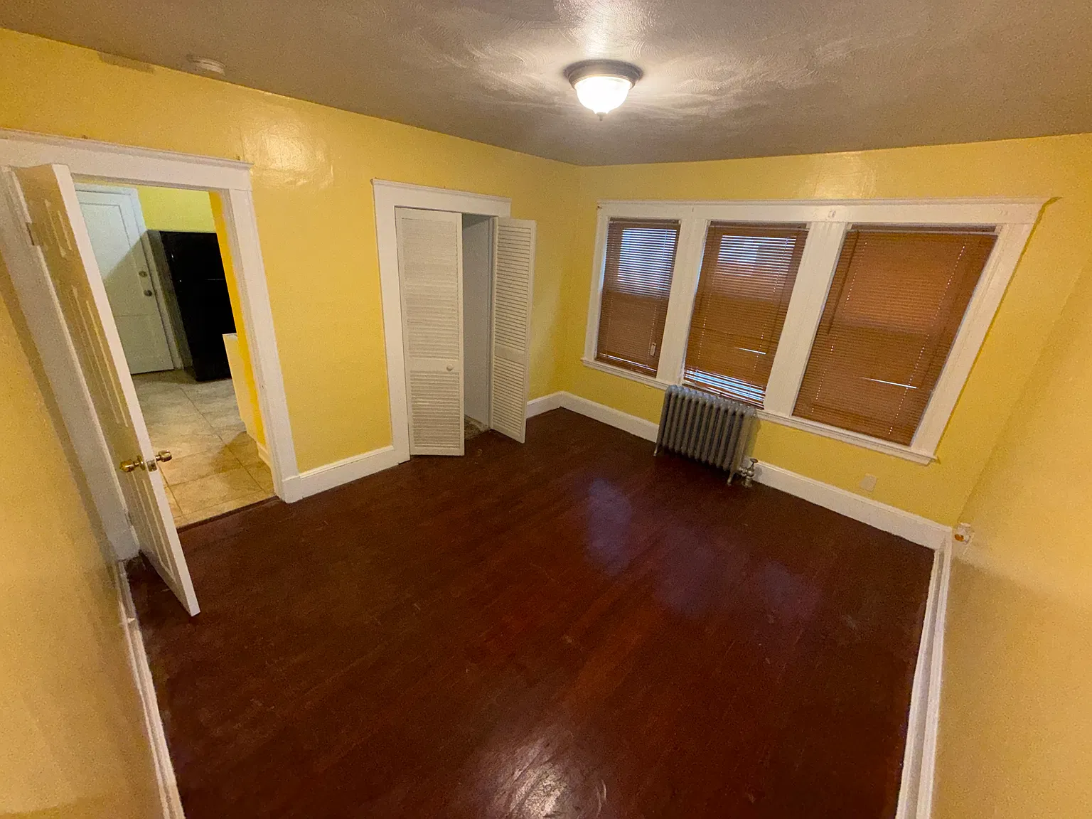 3 bed, $3,200 — Photo 2