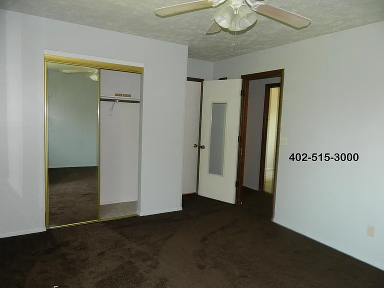 5128 Edinburgh St — Photo 13