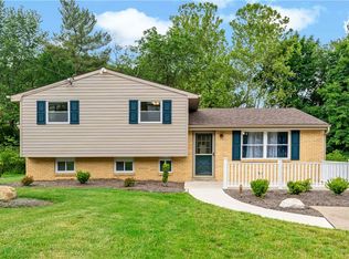 104 Lingay Dr, Glenshaw, PA 15116