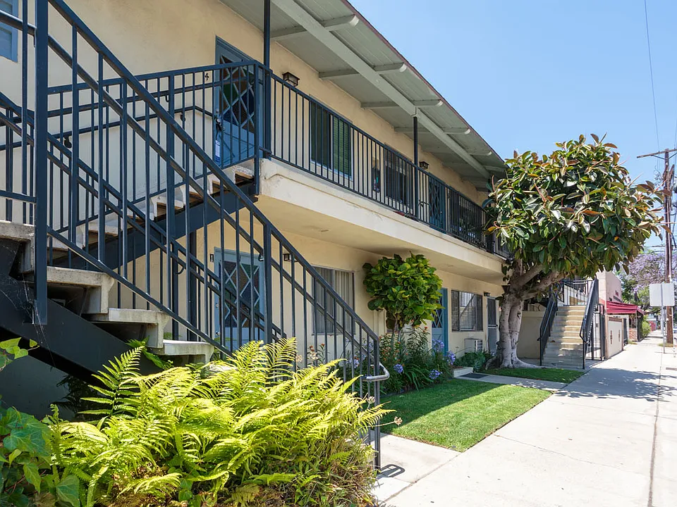 4747 Colfax Ave #4