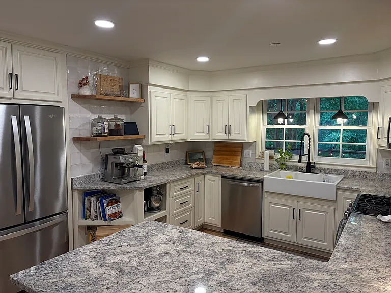 4924 Maplewood Dr — Photo 5