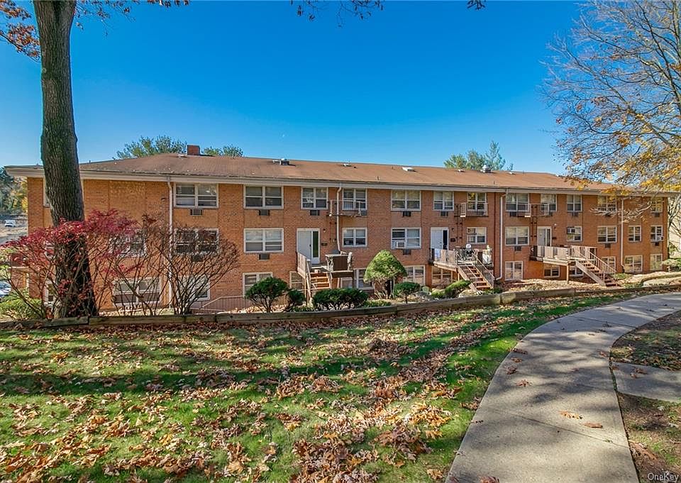 1st image of 213 Kearsing Pkwy