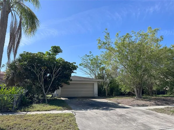 7701 PORTOSUENO AVENUE, BRADENTON, FL 34209
