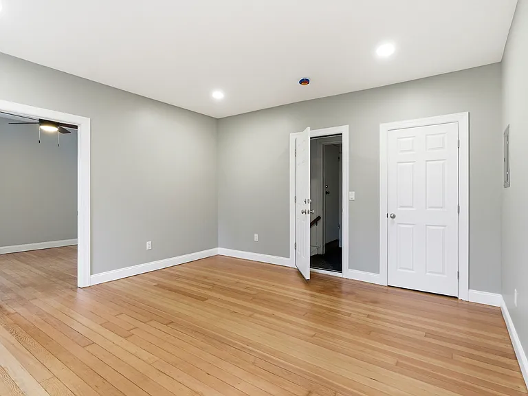 9 Main St #1A — Photo 10